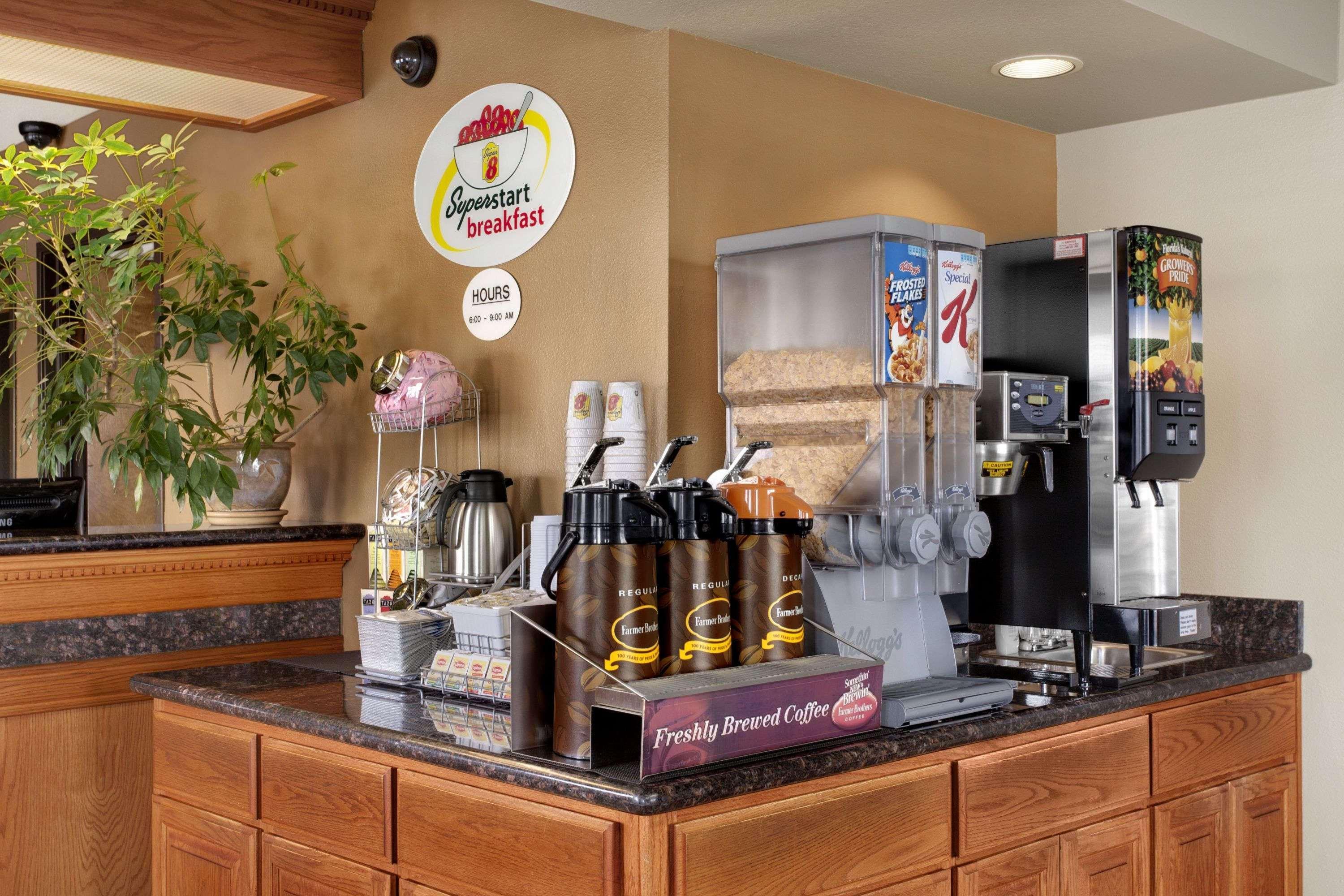 Gateway Inn & Suites Eugene-Springfield Extérieur photo
